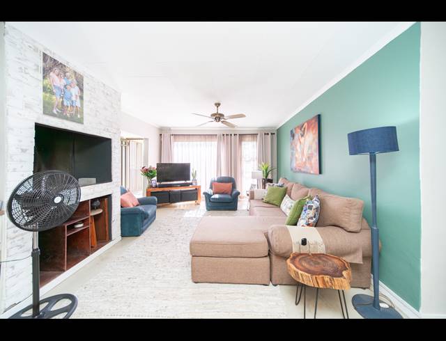3 BEDROOM TOWNHOUSE FOR SALE IN ABBOTSFORD